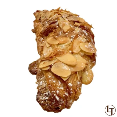 Croissant aux amandes dans Viennoiseries, Nos spécialités à la boulangerie pâtisserie La Talemelerie