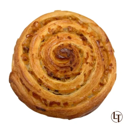 Escargot caramel & noisettes dans Viennoiseries, Nos spécialités à la boulangerie pâtisserie La Talemelerie